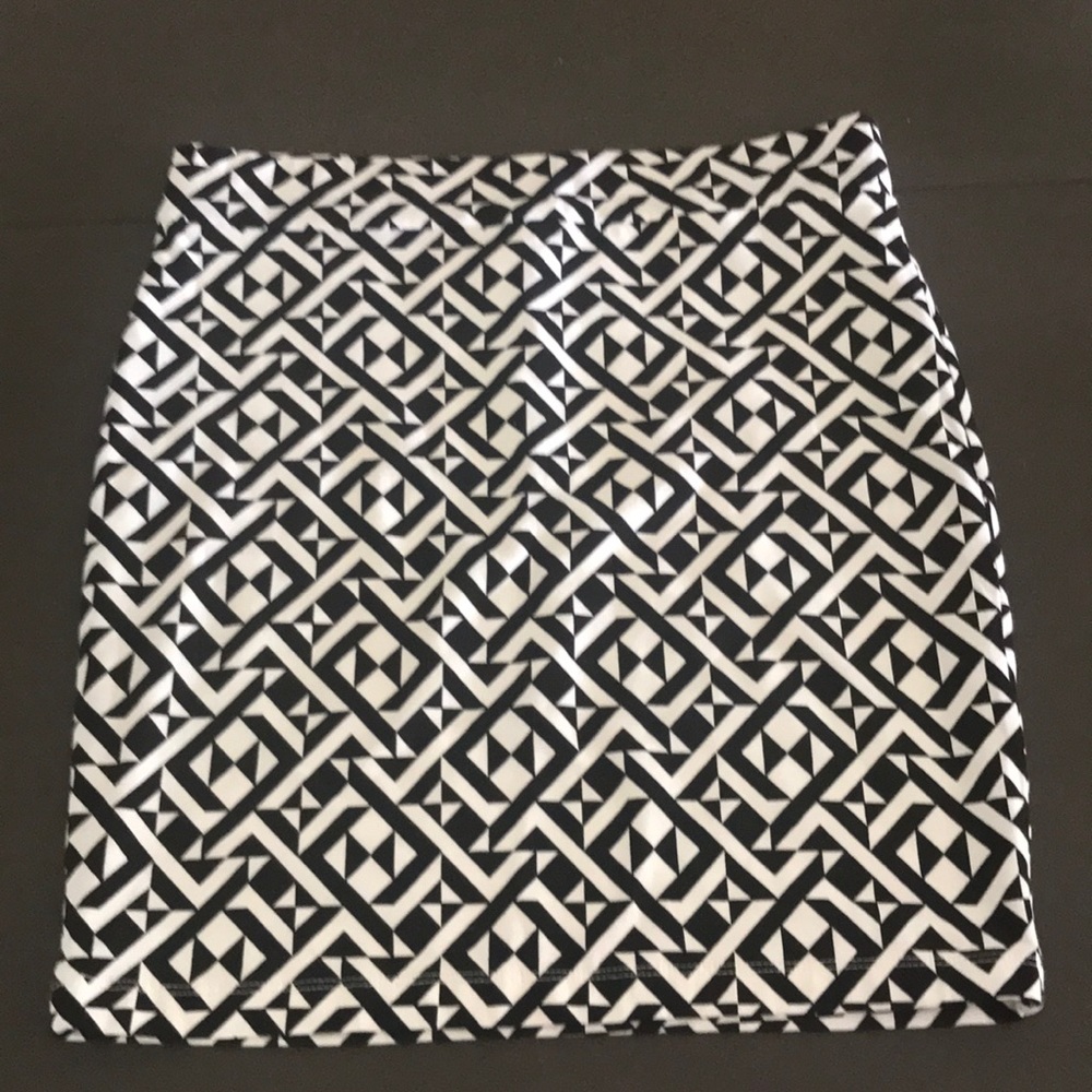 Forever 21 Mini Skirt - size M - Picture 1 of 2